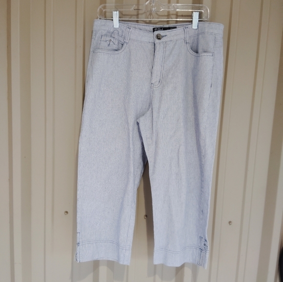 Women's FOJ French Dressing Cropped Blue Jean Denim Pants Size 12 - Picture 1 of 6